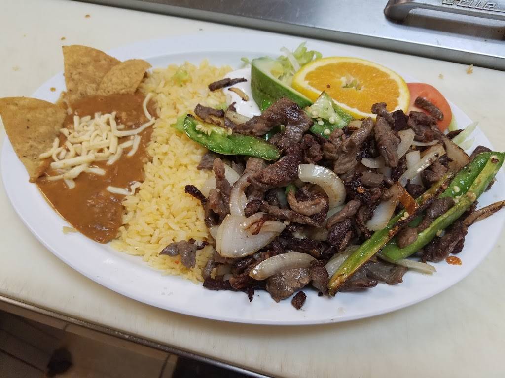 Taqueria los tres potrillos Inc (taco Grill) | restaurant | 2316, 425 W Lake St, Addison, IL 60101, USA | 6305430777 OR +1 630-543-0777