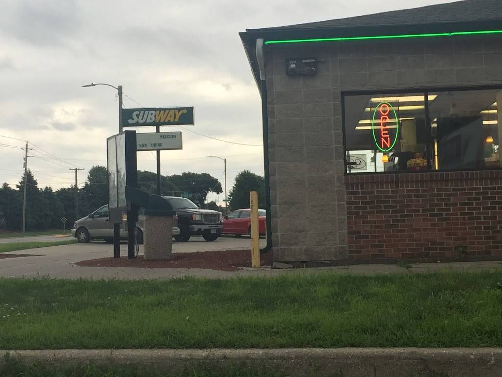 Subway | restaurant | 2251 E University Ave, Des Moines, IA 50317, USA | 5152625712 OR +1 515-262-5712