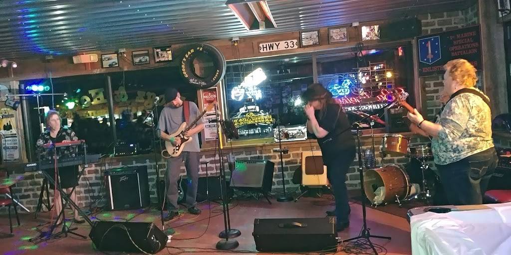 Hogz & Honeez | restaurant | W7771 State Rd 33, Beaver Dam, WI 53916, USA | 9203568741 OR +1 920-356-8741