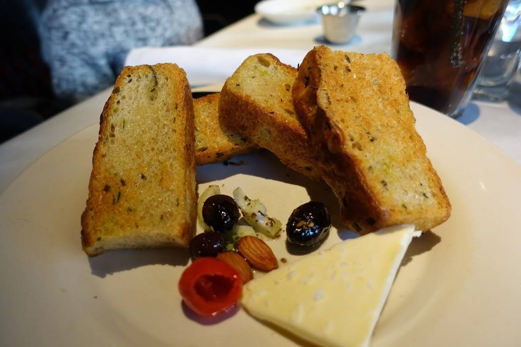 Woodmont Grill | restaurant | 7715 Woodmont Ave, Bethesda, MD 20814, USA | 3016569755 OR +1 301-656-9755