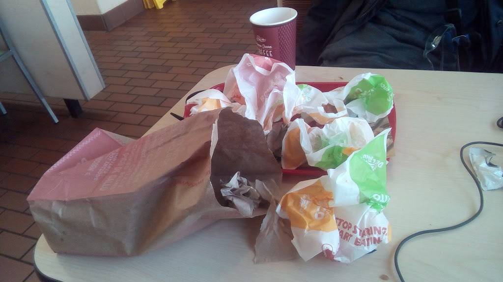 Del Taco | meal takeaway | 21920 Lassen St, Chatsworth, CA 91311, USA | 8187094058 OR +1 818-709-4058