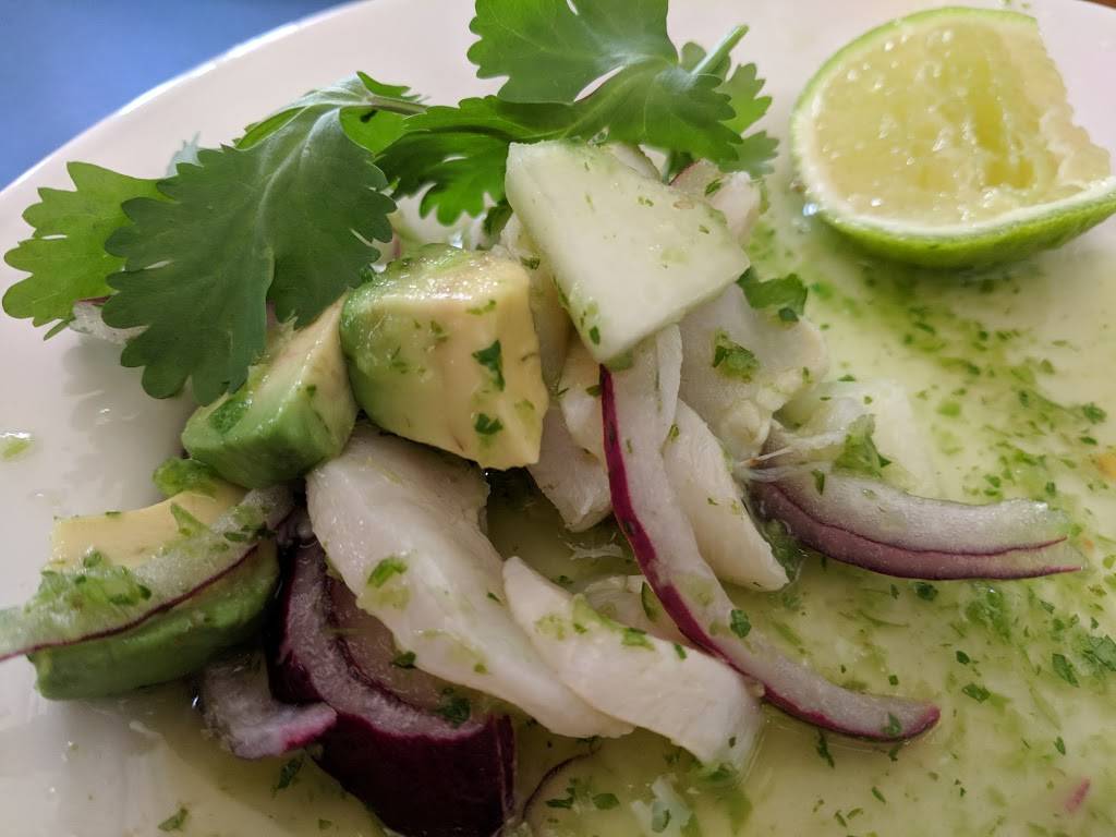 Sandras Restaurant | restaurant | Chinchorro 10, Puerto Nuevo, 22710 Rosarito Beach, B.C., Mexico | 016616141051 OR +52 661 614 1051