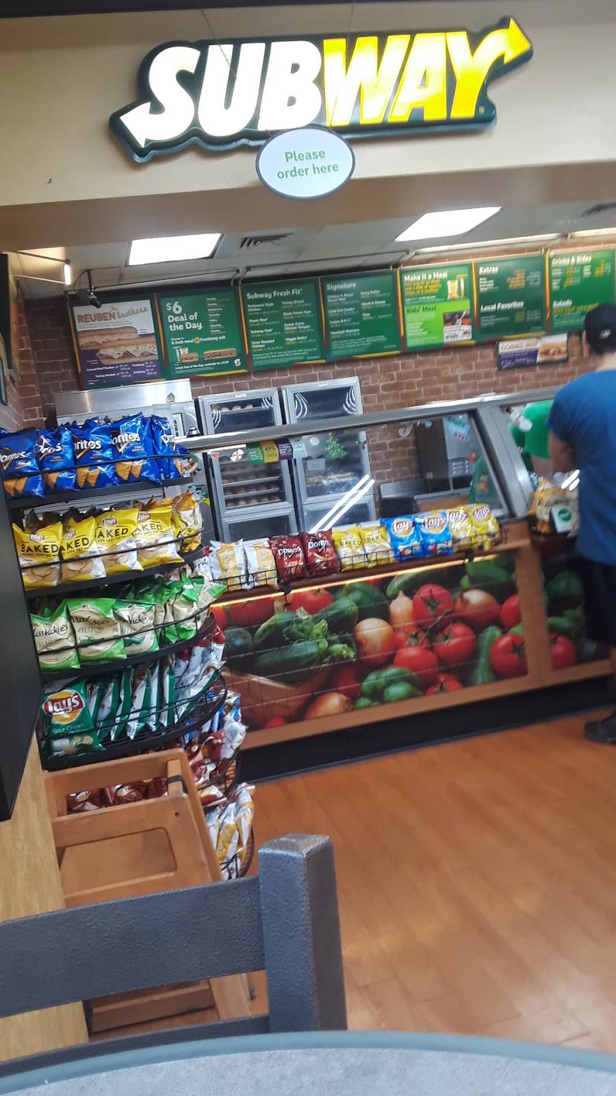 Subway Restaurants | restaurant | 4301 W Hillsborough Ave, Tampa, FL 33614, USA | 8135330042 OR +1 813-533-0042