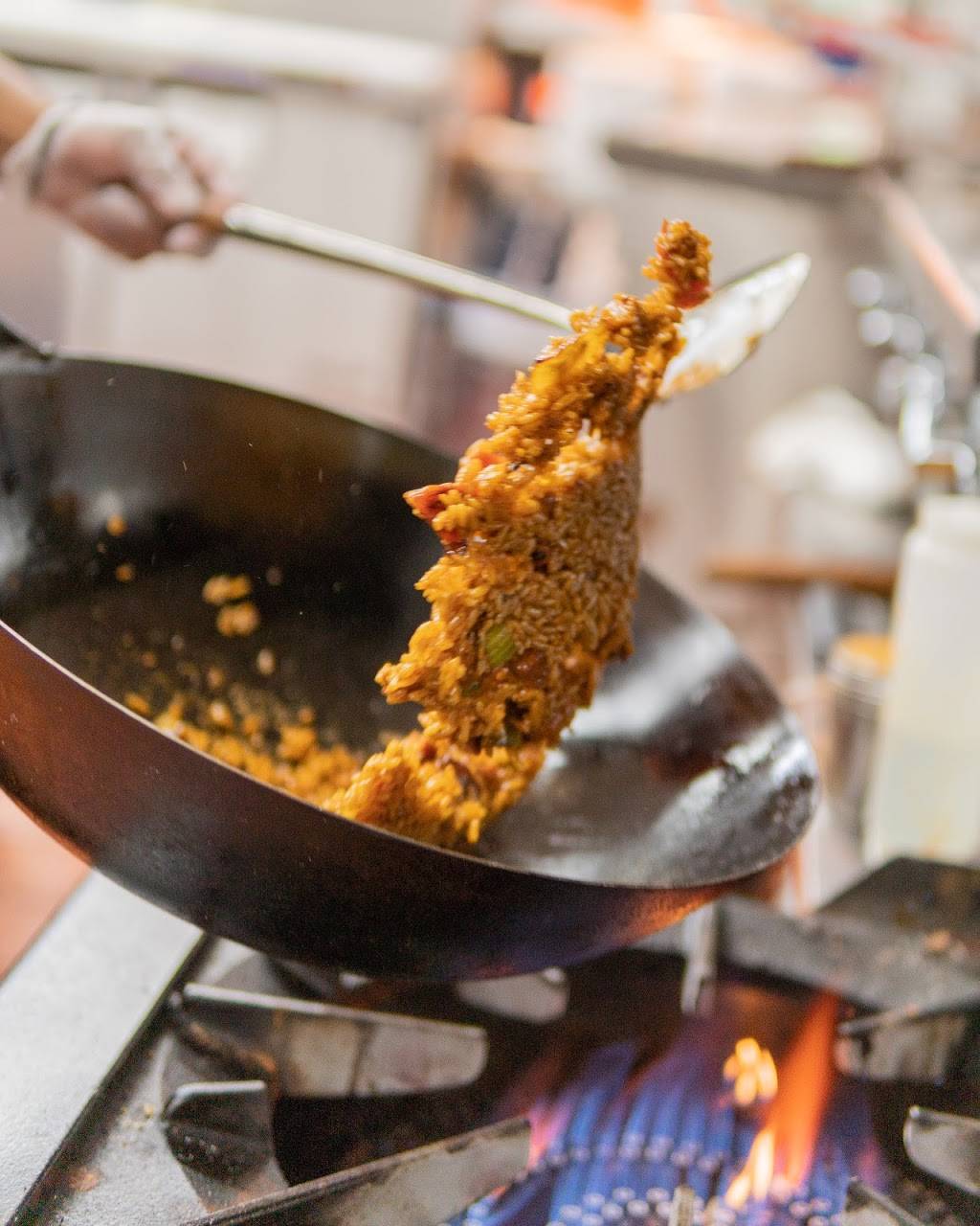 Louisiana Fried Chicken & Seafood | restaurant | 905 W Main St, Tomball, TX 77375, USA | 8326982377 OR +1 832-698-2377