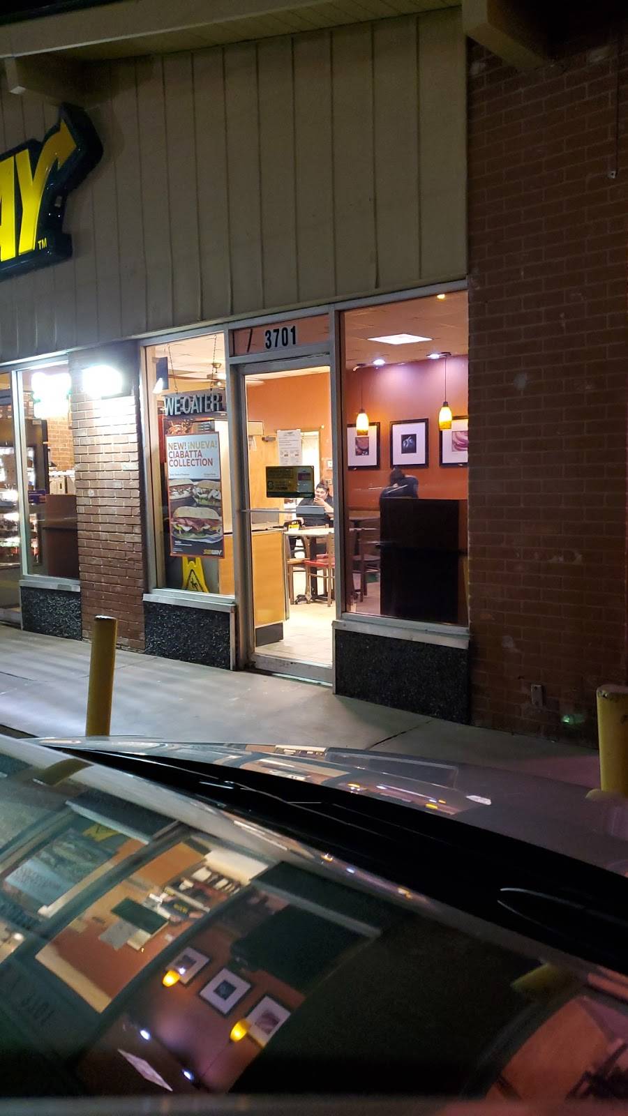 Subway | meal takeaway | 3701 Leopard St, Corpus Christi, TX 78408, USA | 3618837000 OR +1 361-883-7000