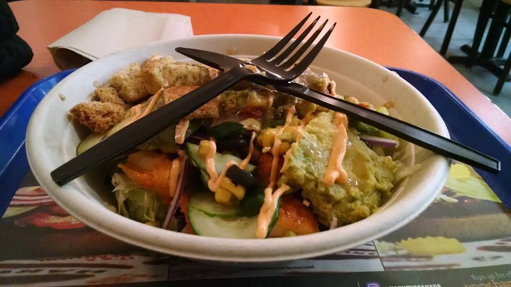 Harveys | restaurant | 2150 Carling Ave Unit 1, Ottawa, ON K2A 1H1, Canada | 6137223113 OR +1 613-722-3113