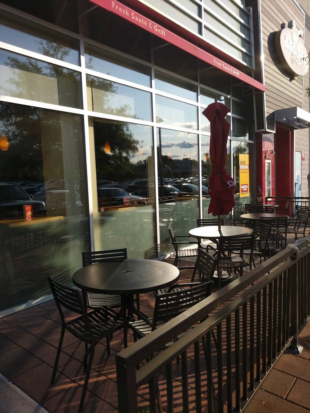 Noodles and Company | restaurant | 2002 Annapolis Mall, Annapolis, MD 21401, USA | 4102663526 OR +1 410-266-3526