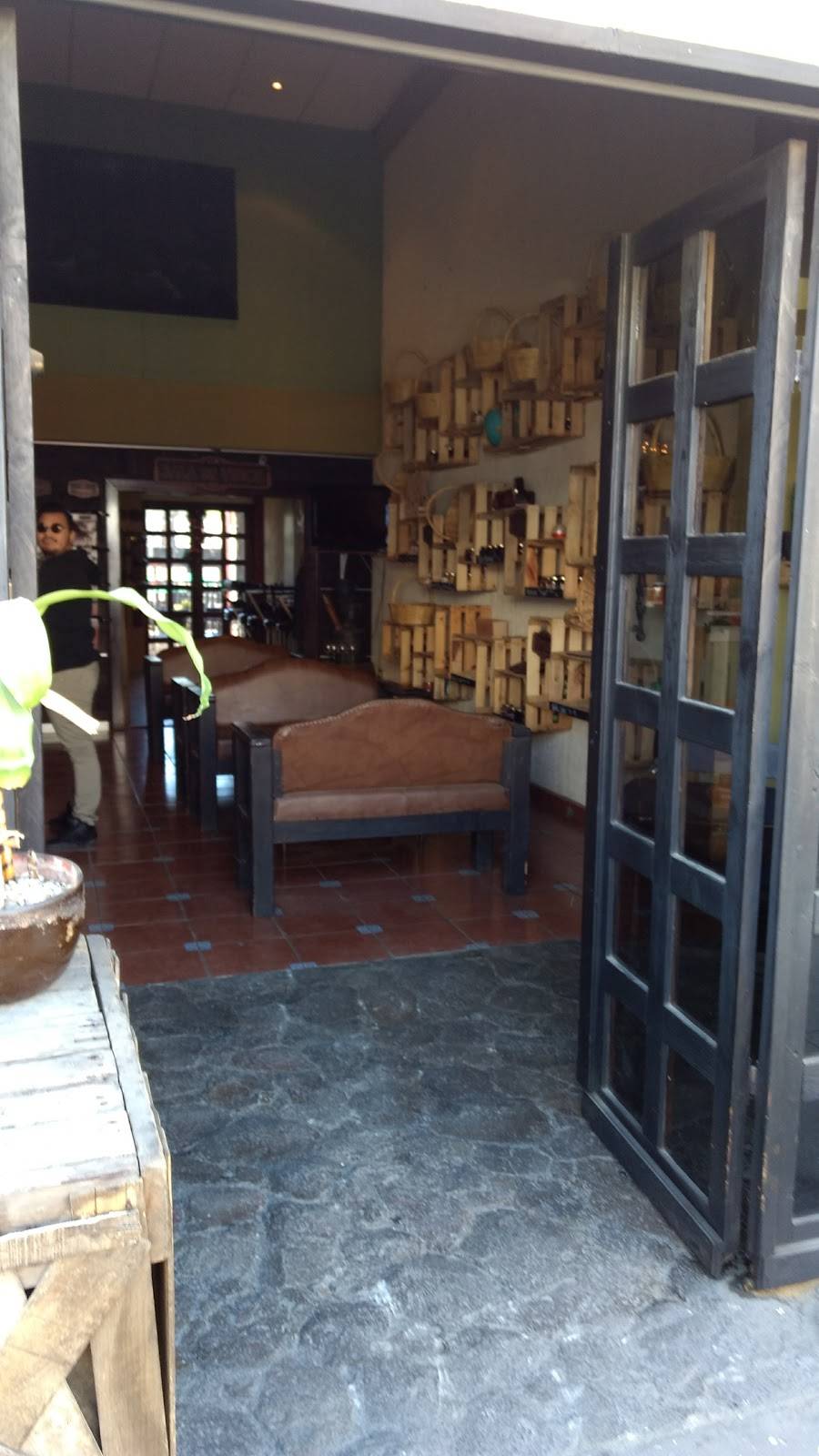 PUEBLO ANTIGUO | night club | Virgilio Uribe, Zona Centro, 22800 Ensenada, B.C., Mexico | 016462047096 OR +52 646 204 7096