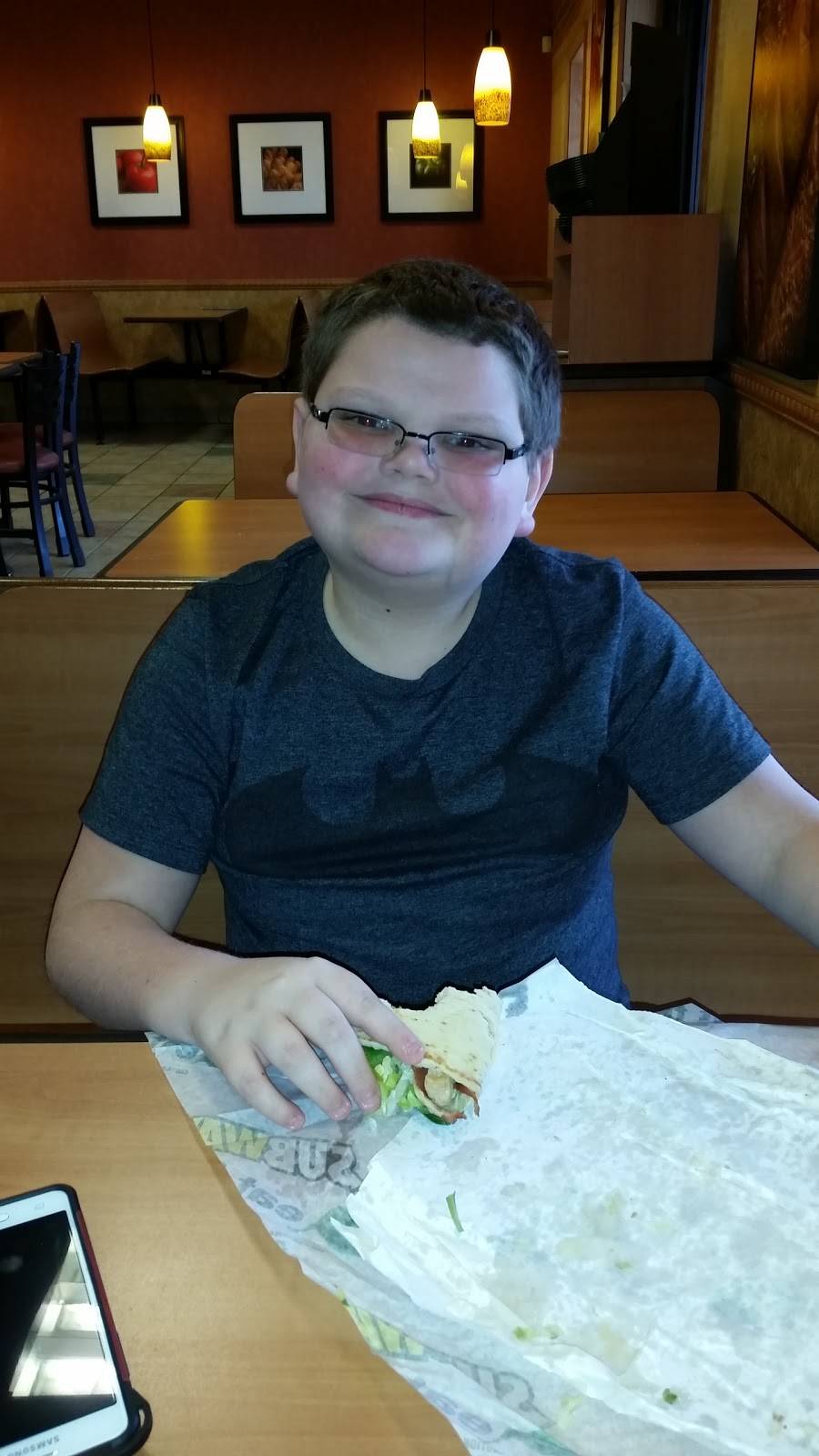 Subway | restaurant | 24 W Commerce St, Hernando, MS 38632, USA | 6624293003 OR +1 662-429-3003