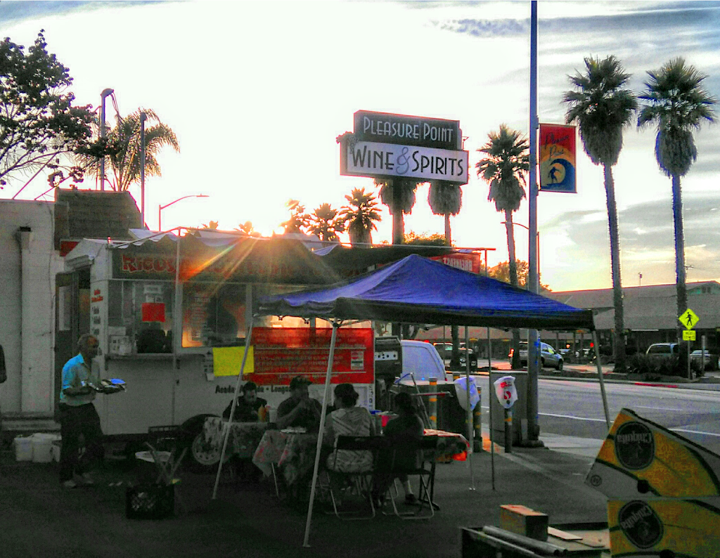 Ricos Antojitos Mexicanos | restaurant | 3799-3705 Portola Dr, Santa Cruz, CA 95062, USA | 8314615413 OR +1 831-461-5413