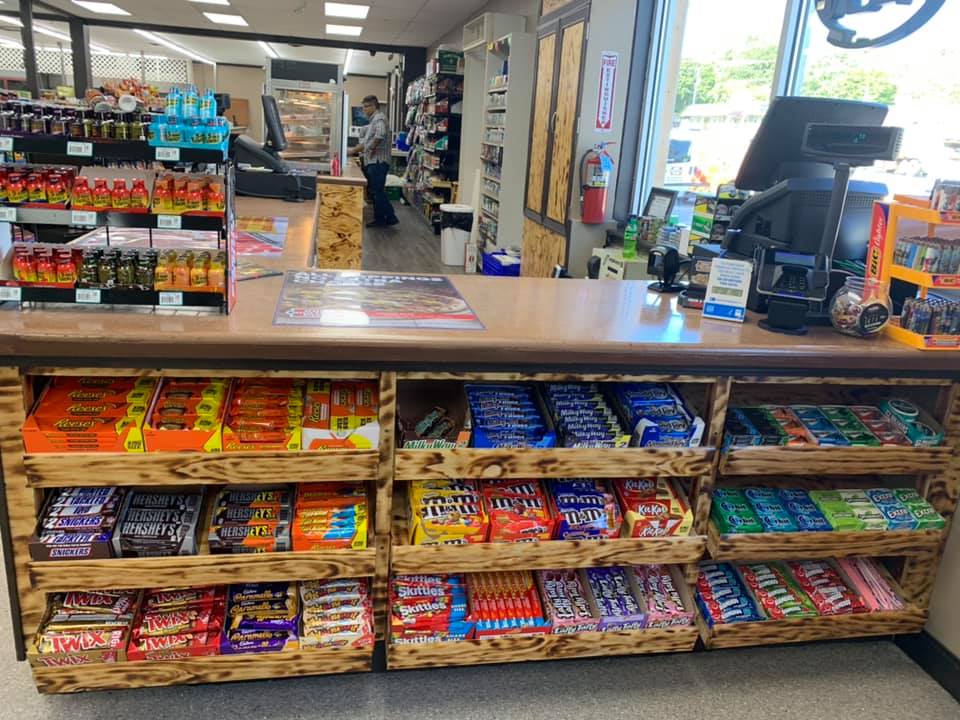 STOP N GO | restaurant | 1308 A Ave E, Oskaloosa, IA 52577, USA | 6416768330 OR +1 641-676-8330