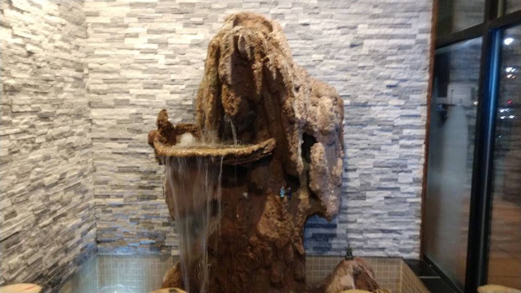 Pier 11 boiling seafood & bar | restaurant | 7661 Farmsbury Dr, Reynoldsburg, OH 43068, USA | 6143676666 OR +1 614-367-6666