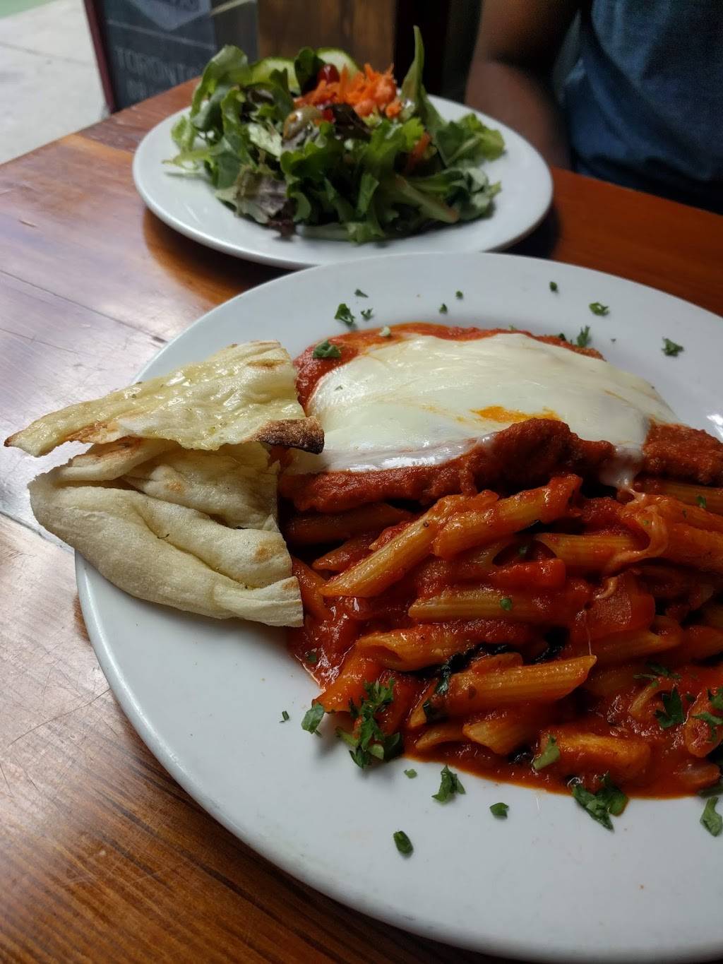 Fusaros East | restaurant | 294 Richmond St E Unit 102, Toronto, ON M5A 1P5, Canada | 6473473309 OR +1 647-347-3309