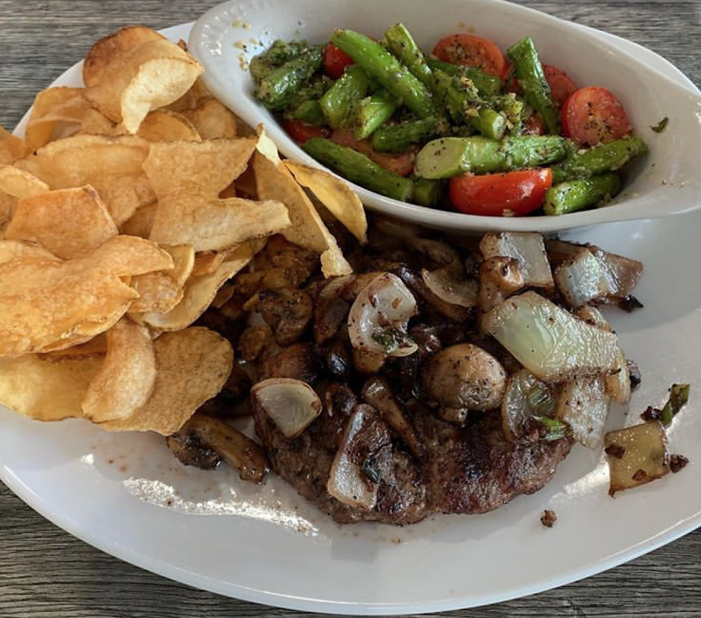 Sandhill Grill at Pinecrest Golf Course | restaurant | 2250 Little Lake Bonnet Rd, Avon Park, FL 33825, USA | 8634537555 OR +1 863-453-7555