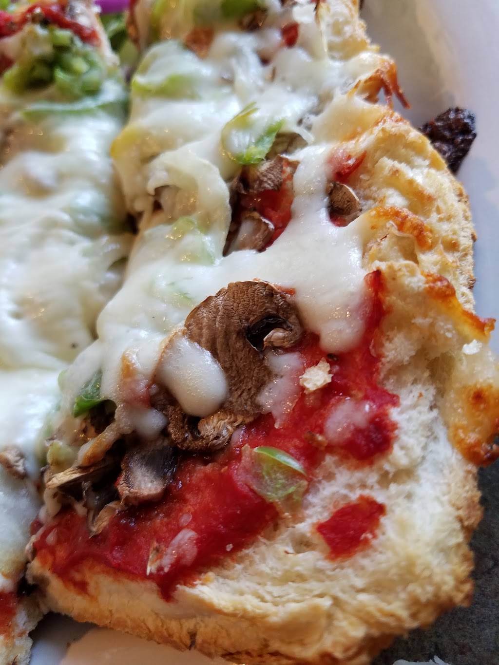 Napoli Pizzeria Vacaville | restaurant | 2030 Nut Tree Rd, Vacaville, CA 95687, USA | 7074468400 OR +1 707-446-8400