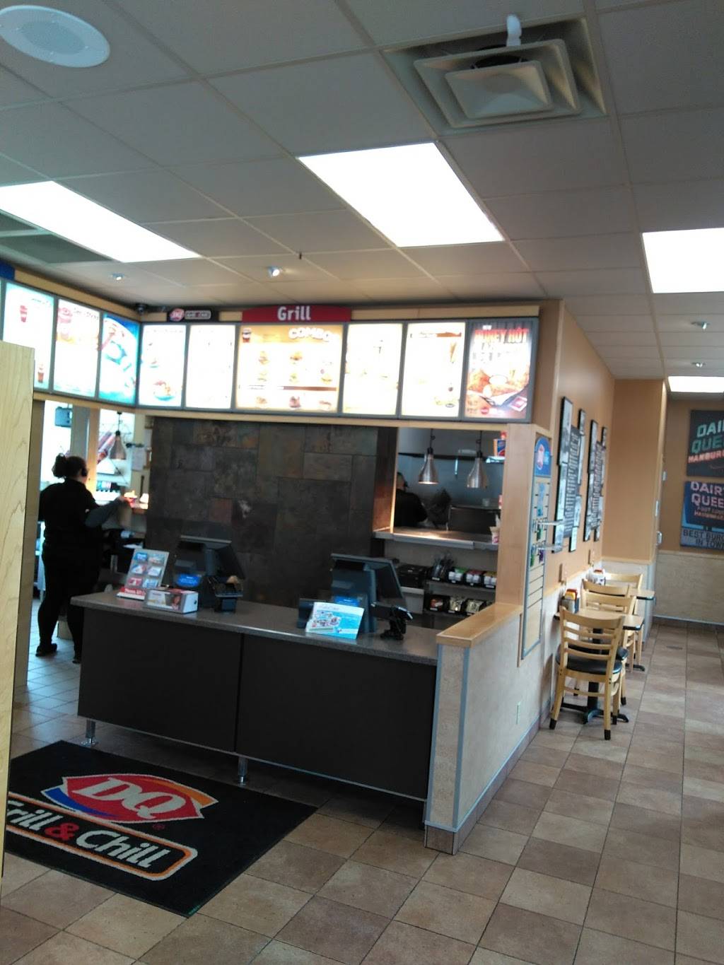 Dairy Queen Grill & Chill | restaurant | 704 E Veterans Pkwy, Yorkville, IL 60560, USA | 6305538455 OR +1 630-553-8455