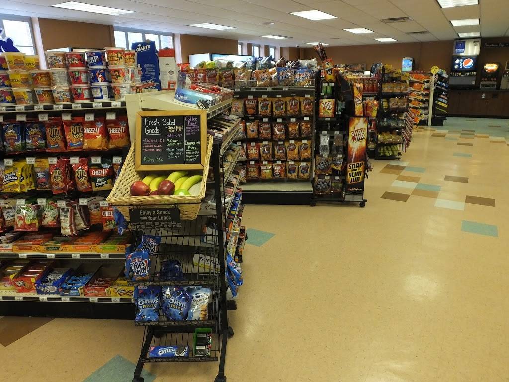 23rd Street Market | meal takeaway | 1224 W 23rd St, Cedar Falls, IA 50614, USA | 3192737345 OR +1 319-273-7345