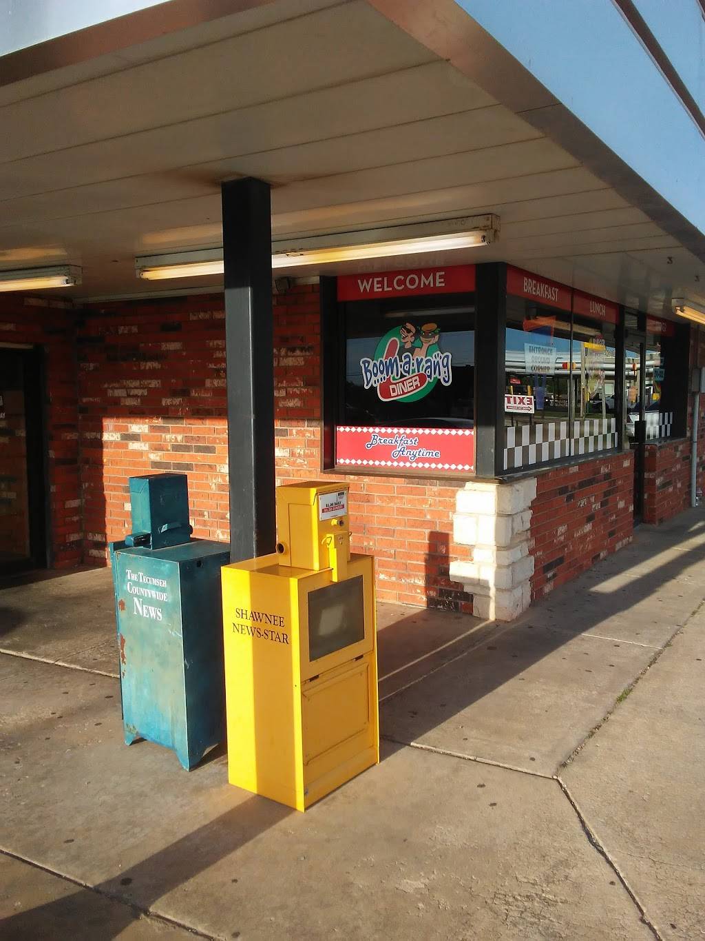 Boomarang Diner | restaurant | 407 N Broadway St, Tecumseh, OK 74873, USA | 4055988821 OR +1 405-598-8821