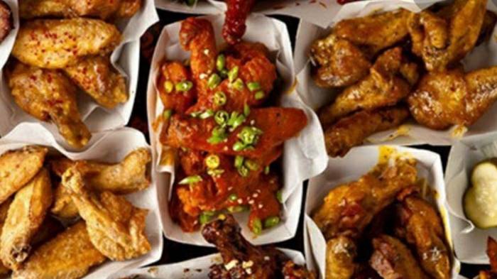 Tail Feathers Wing Wagon | restaurant | 2800 Bledsoe St #150a, Fort Worth, TX 76107, USA | 6822701352 OR +1 682-270-1352