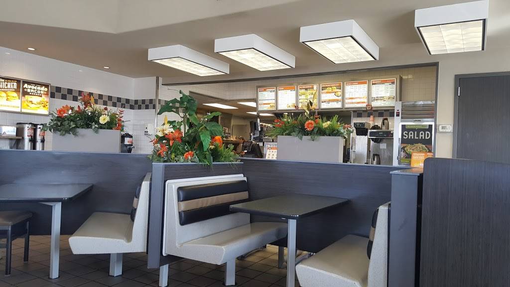 Whataburger | restaurant | 4040 I-35, San Marcos, TX 78666, USA | 5127547375 OR +1 512-754-7375