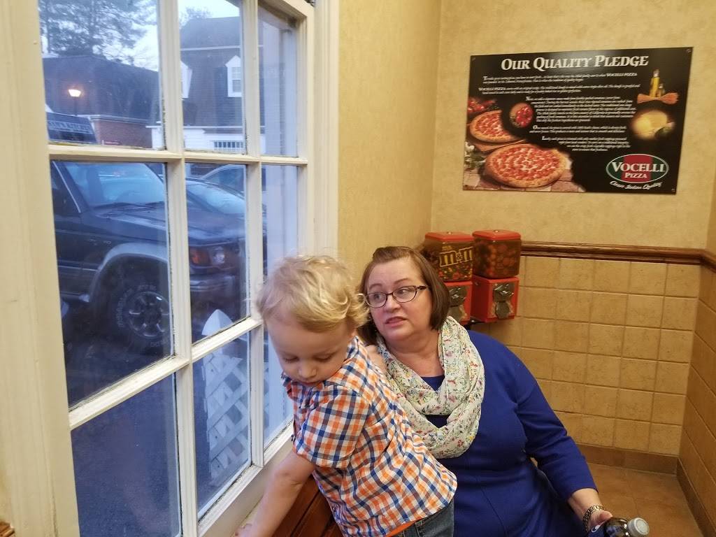 Vocelli Pizza | meal delivery | Charlottesville, VA 22901, USA | 4349774992 OR +1 434-977-4992