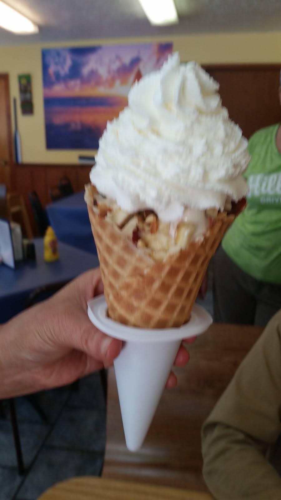 Hilltop Drive-In | restaurant | 705 W Main St, Cambridge City, IN 47327, USA | 7654785880 OR +1 765-478-5880