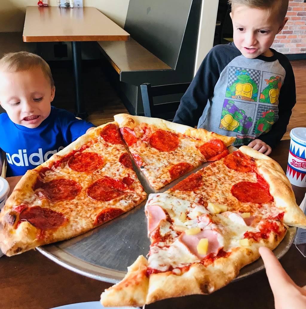 Lucy’s New York Style Pizzeria | restaurant | 59 S State St, Orem, UT 84058, USA | 8018027777 OR +1 801-802-7777