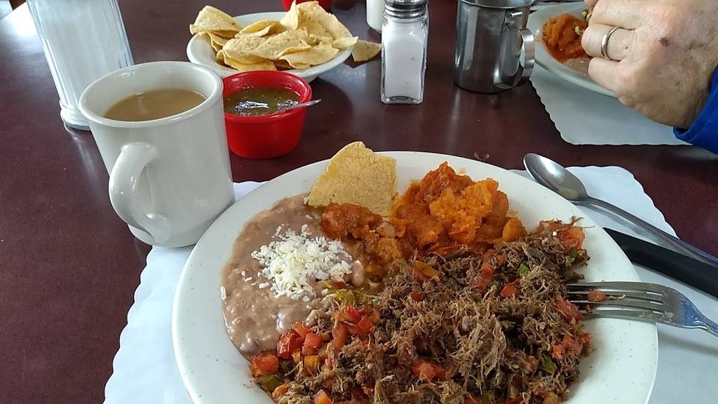 RESTAURANT LOS SAUCILLOS | restaurant | Av de los Insurgentes 17018, Los Saucillos, 22226 Tijuana, B.C., Mexico | 016646257620 OR +52 664 625 7620