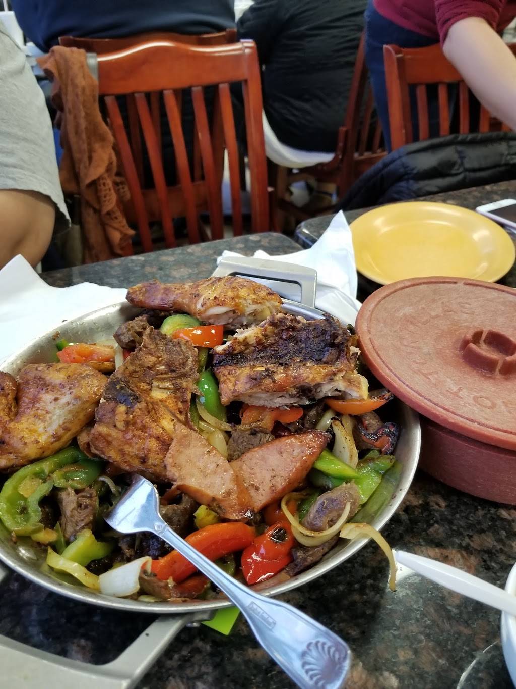 El Asadero | restaurant | 2328 W Lake St, Melrose Park, IL 60160, USA | 7083438082 OR +1 708-343-8082