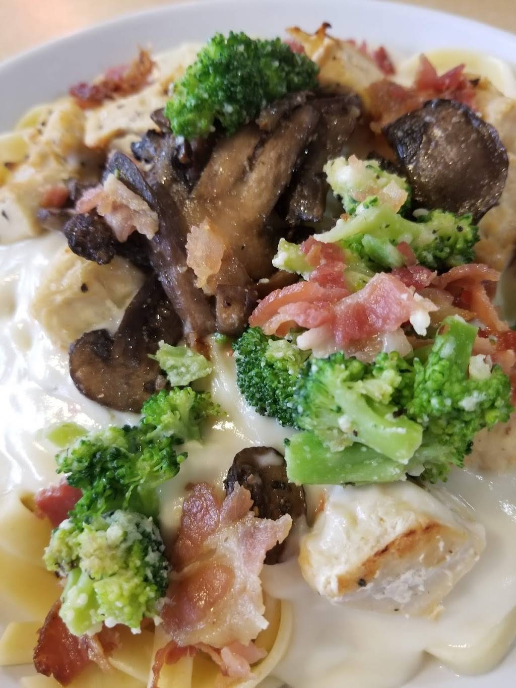 Fazolis | restaurant | 499 Winchester Ave, Ashland, KY 41101, USA | 6063249908 OR +1 606-324-9908