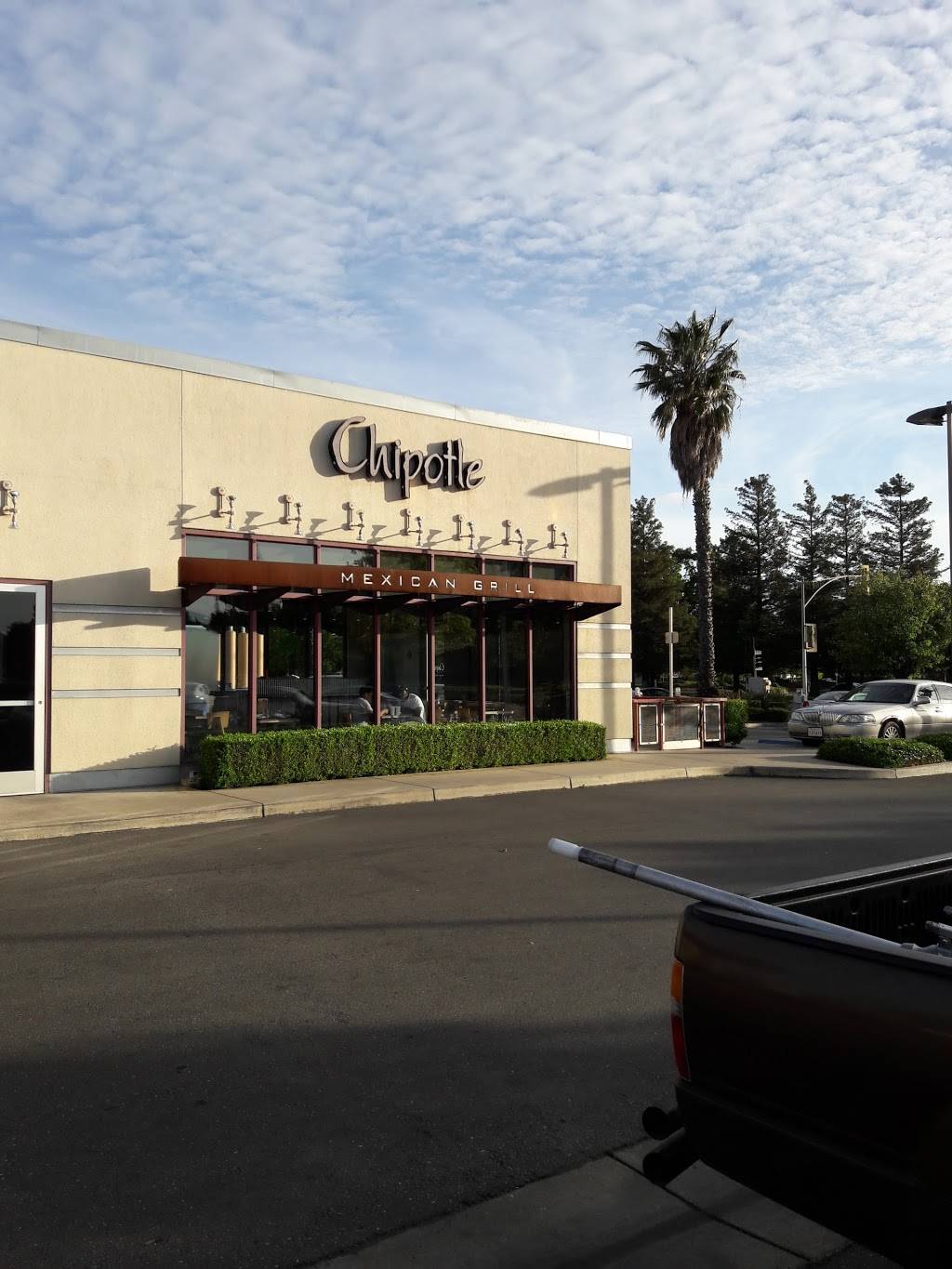 Chipotle Mexican Grill | restaurant | 4940 Pacific Ave, Stockton, CA 95207, USA | 2094767217 OR +1 209-476-7217