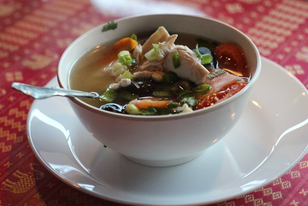 Basil Spice Thai Cuisine | restaurant | 3183 S Grand Blvd, St. Louis, MO 63118, USA | 3145789541 OR +1 314-578-9541