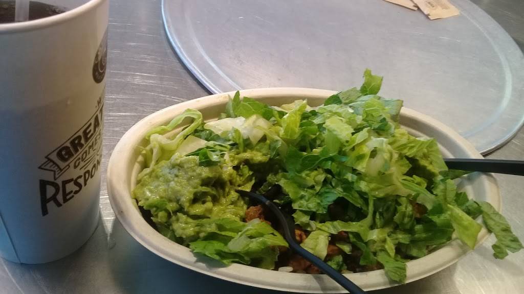 Chipotle Mexican Grill | restaurant | 28077 Chagrin Blvd, Woodmere, OH 44122, USA | 2165919102 OR +1 216-591-9102
