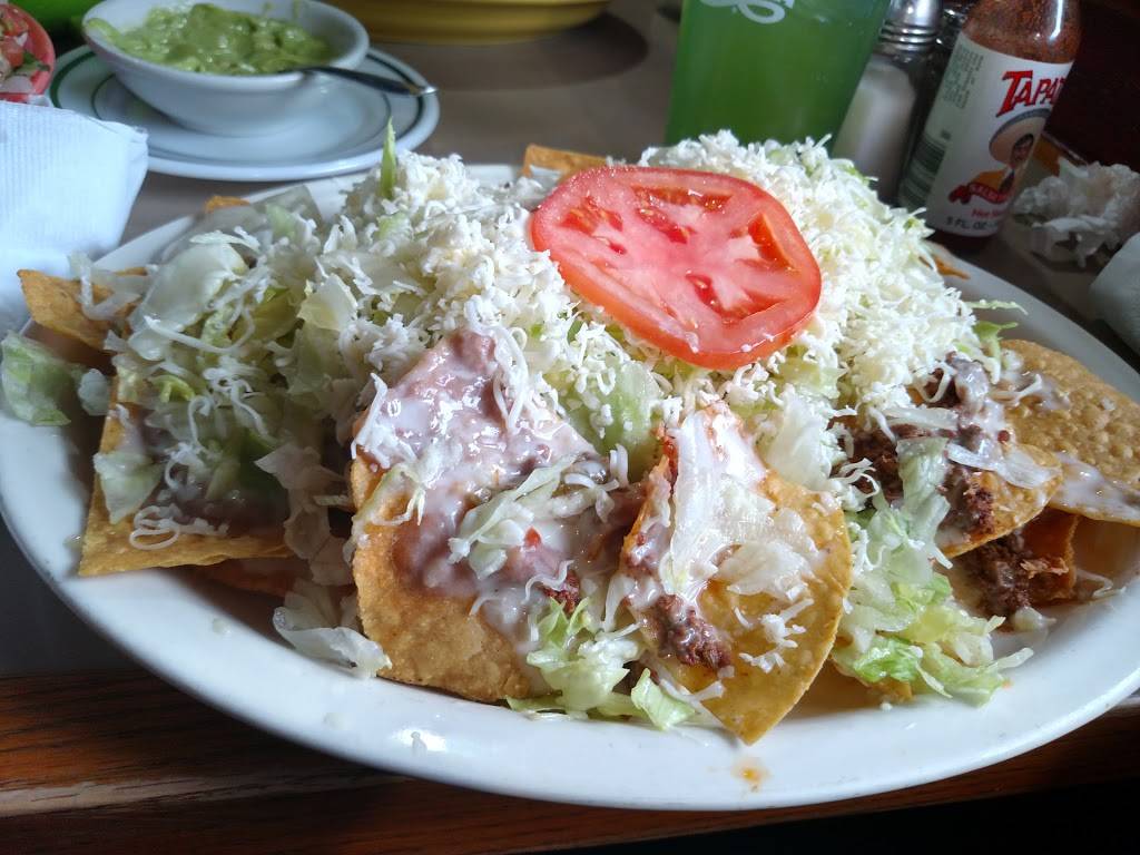 La Casa Jalisco | restaurant | 101 E Bridge St, Streator, IL 61364, USA | 8156735070 OR +1 815-673-5070