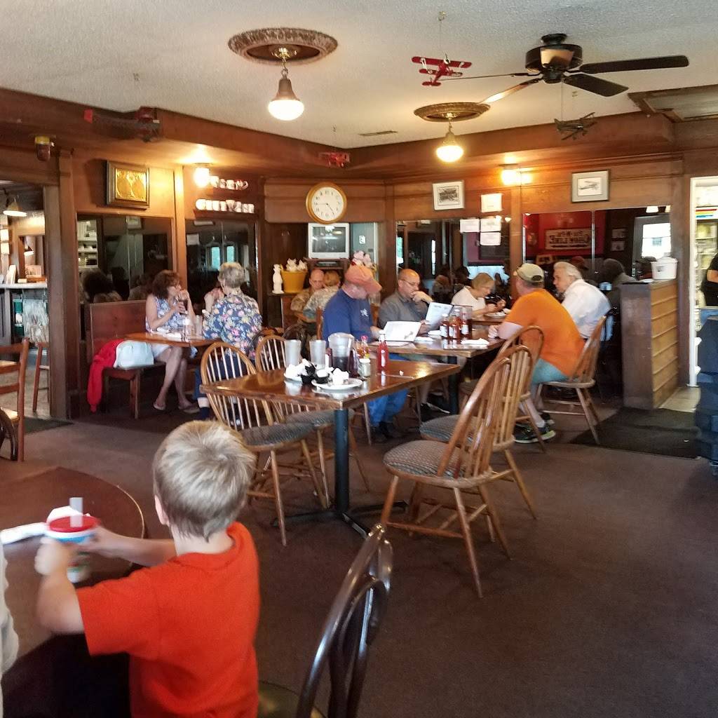 Pik N Pig | restaurant | 194 Gilliam McConnell Rd, Carthage, NC 28327, USA | 9109477591 OR +1 910-947-7591