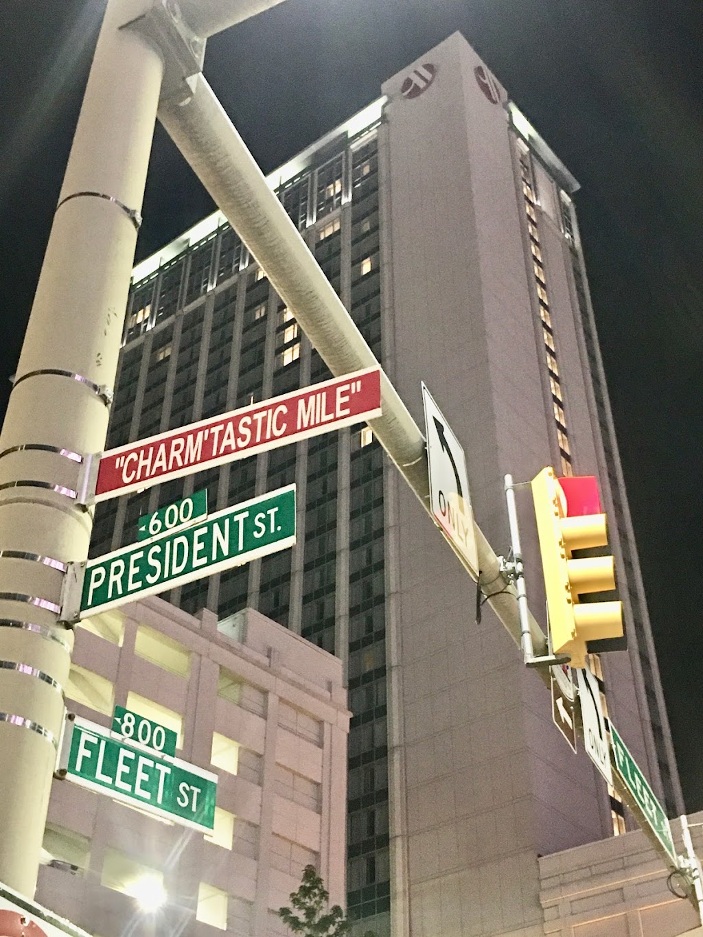 Popeyes Louisiana Kitchen | restaurant | 600 E Pratt St Suite. 104, Baltimore, MD 21202, USA | 4434496124 OR +1 443-449-6124