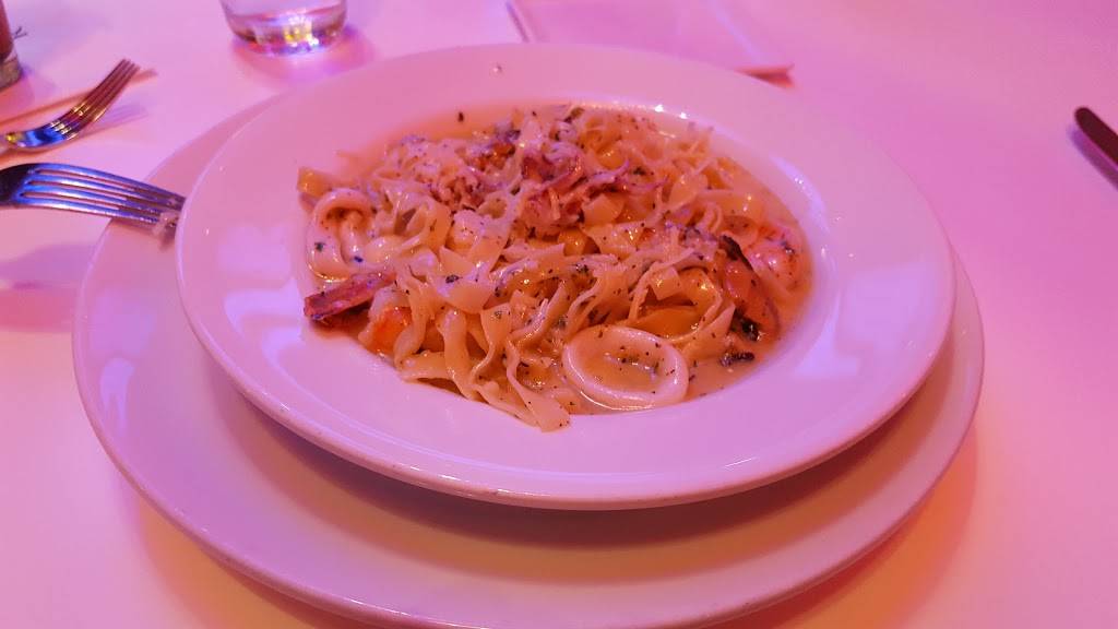 SOCCi | restaurant | 2800 S Potomac Ave, Arlington, VA 22202, USA | 7034131300 OR +1 703-413-1300