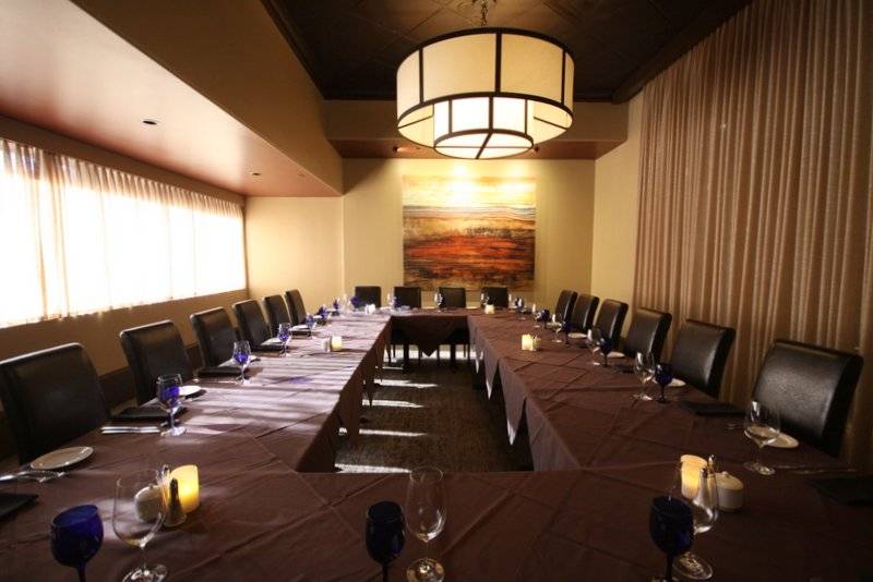 Perrys Steakhouse & Grille | restaurant | 2115 Town Square Pl, Sugar Land, TX 77479, USA | 2815652727 OR +1 281-565-2727