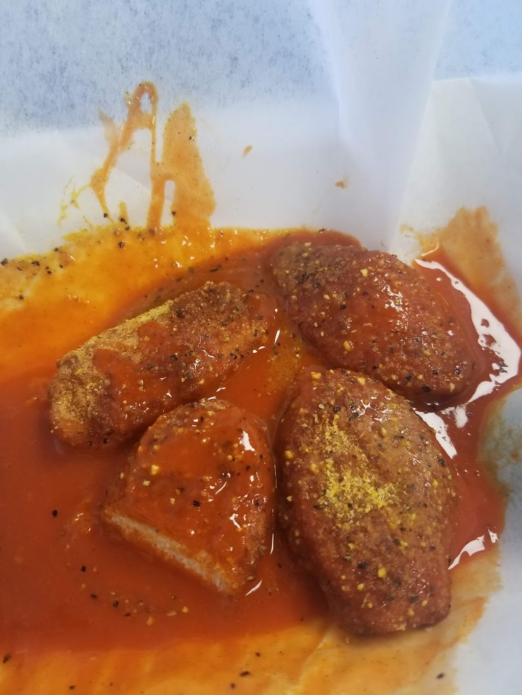 Wemos Famous Wings | restaurant | 312 Schillinger Rd S, Mobile, AL 36608, USA | 2516335877 OR +1 251-633-5877