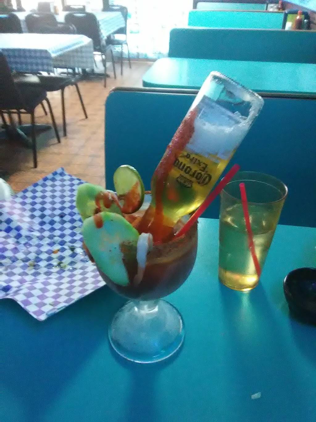 La Marea Restaurant & Seafood | restaurant | 8214 N Interstate Hwy 35, Austin, TX 78753, USA | 5125802480 OR +1 512-580-2480