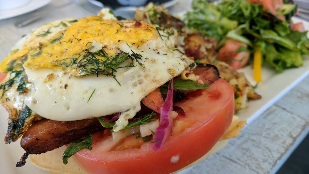 Das Lokal | restaurant | 190 Dalhousie St, Ottawa, ON K1N 7C7, Canada | 6136951688 OR +1 613-695-1688