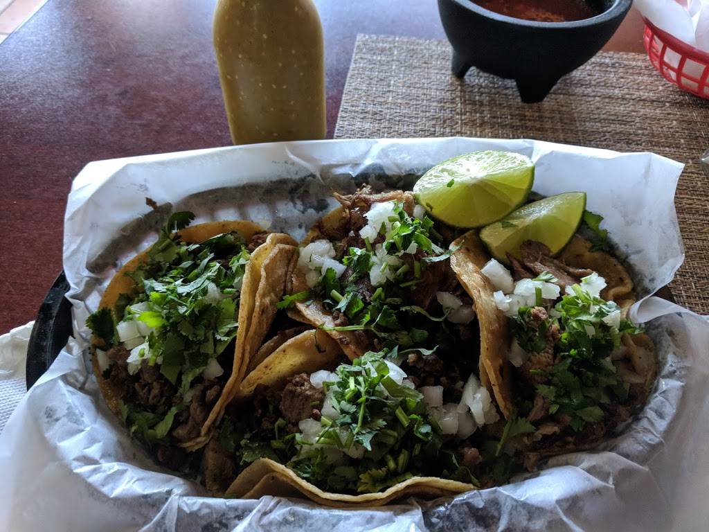 SamS-Leon Mexican Supplies | restaurant | 5014 S 20th St, Omaha, NE 68107, USA | 4027333809 OR +1 402-733-3809