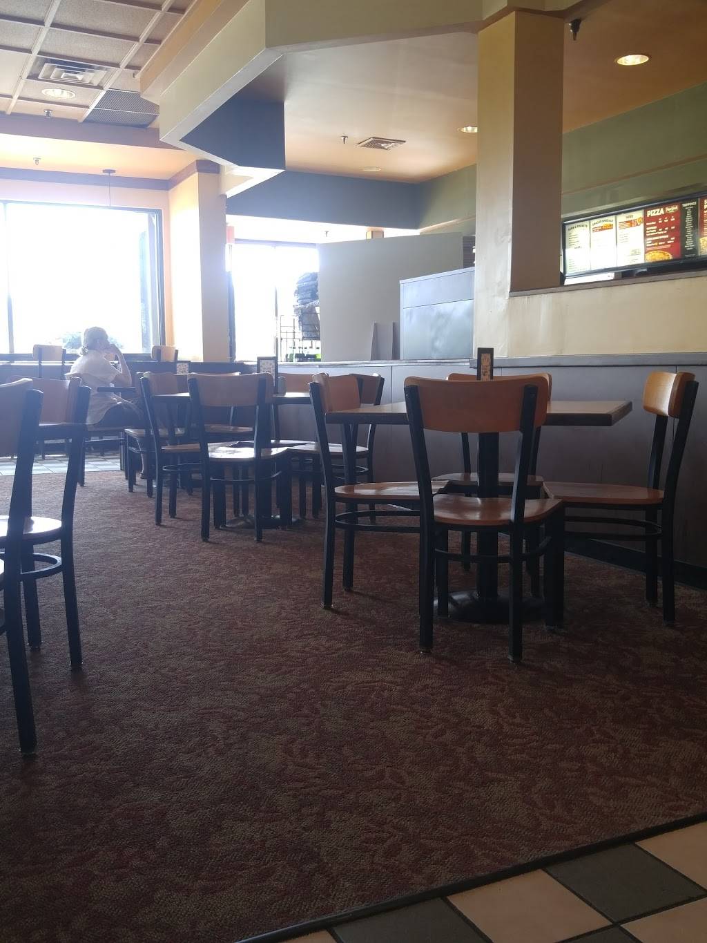 Papa Ginos | restaurant | 81 Carver Rd, Plymouth, MA 02360, USA | 5087475386 OR +1 508-747-5386