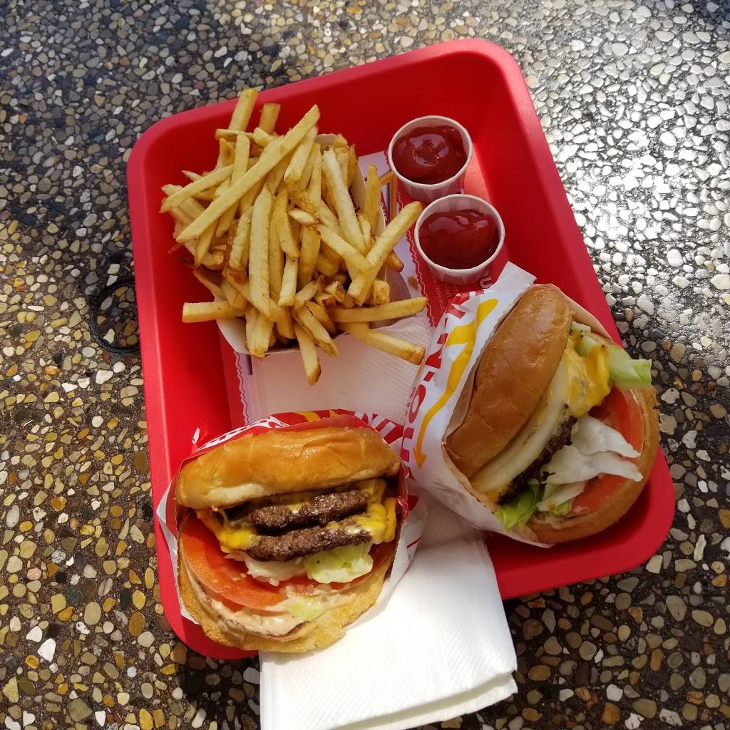 In-N-Out Burger | restaurant | 26482 Towne Centre Dr, Foothill Ranch, CA 92610, USA | 8007861000 OR +1 800-786-1000