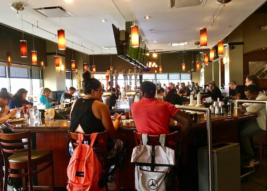 Gordon Biersch | restaurant | 6000 N Terminal Pkwy, Atlanta, GA 30337, USA | 7709533300 OR +1 770-953-3300