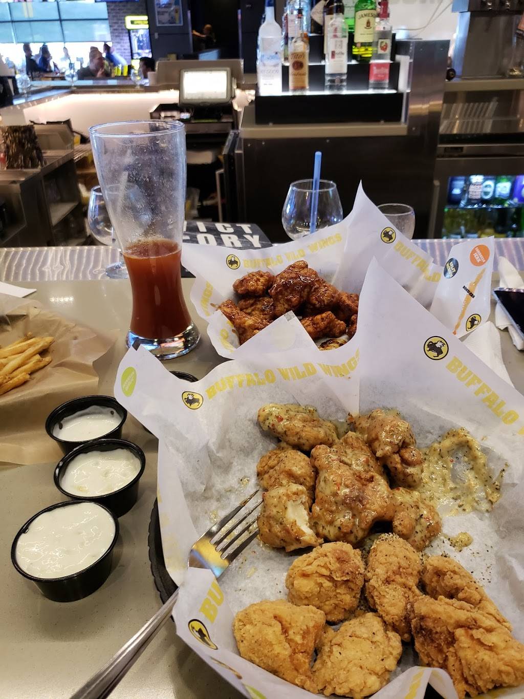 Buffalo Wild Wings | meal takeaway | 50 Old Mill Blvd, Washington, PA 15301, USA | 7242251201 OR +1 724-225-1201
