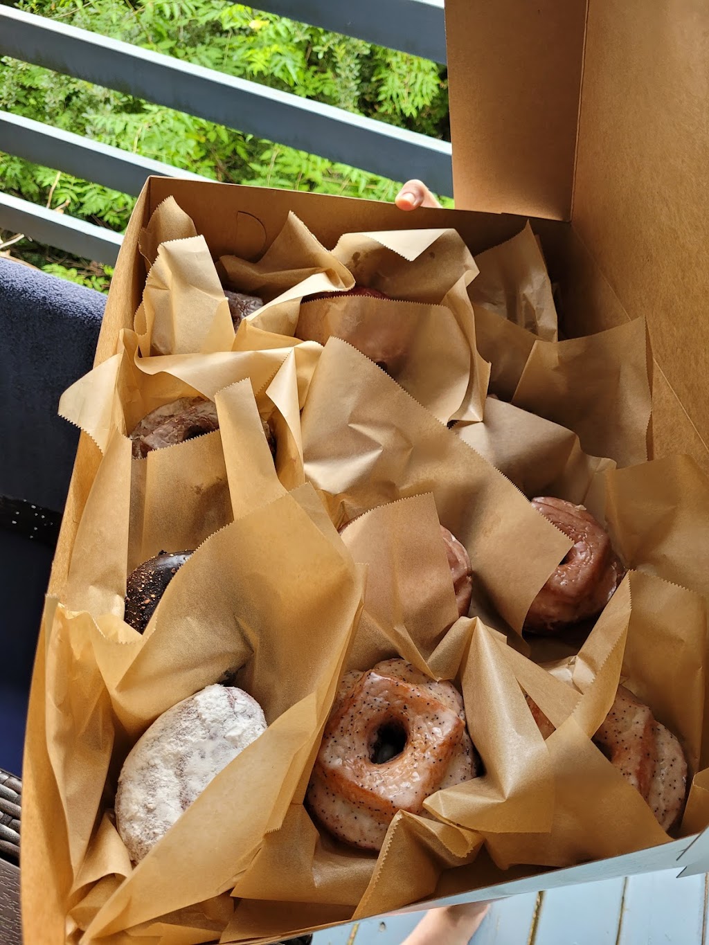 Blue Star Donuts | bakery | 672 S Gaines St #2, Portland, OR 97239, USA | 5039543672 OR +1 503-954-3672