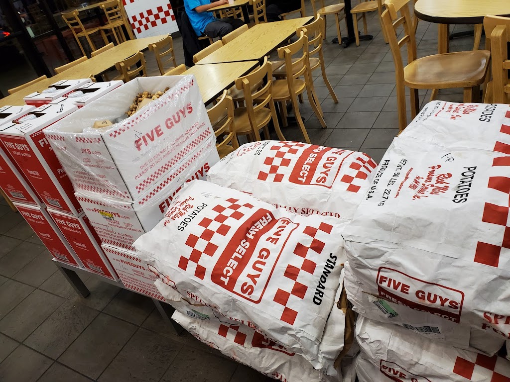 Five Guys | meal takeaway | 254 Lee Blvd, Prescott, AZ 86303, USA | 9282379556 OR +1 928-237-9556