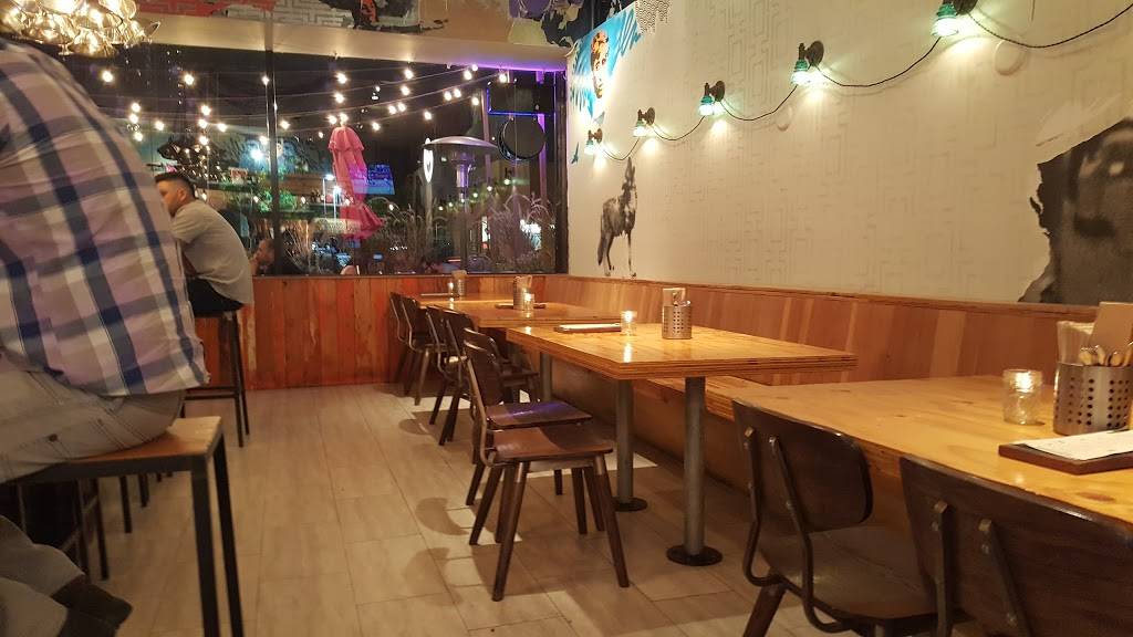 Spitz - Studio City | restaurant | 3737 Cahuenga Blvd, Los Angeles, CA 91604, USA | 8187550400 OR +1 818-755-0400