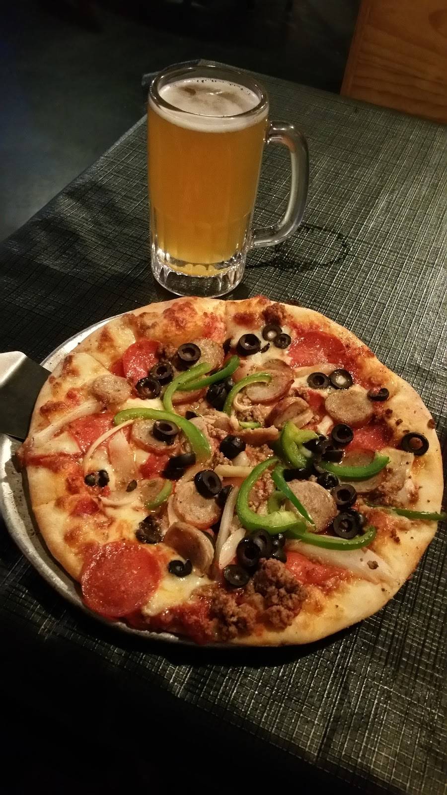 Moondoggys Pizza | restaurant | 36 Canal Rd, Brunswick, GA 31525, USA | 9122644888 OR +1 912-264-4888